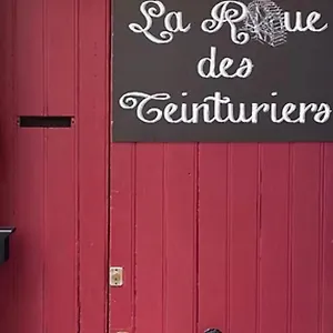 https://la-roue-des-teinturiers.fr-provencehotel.com
