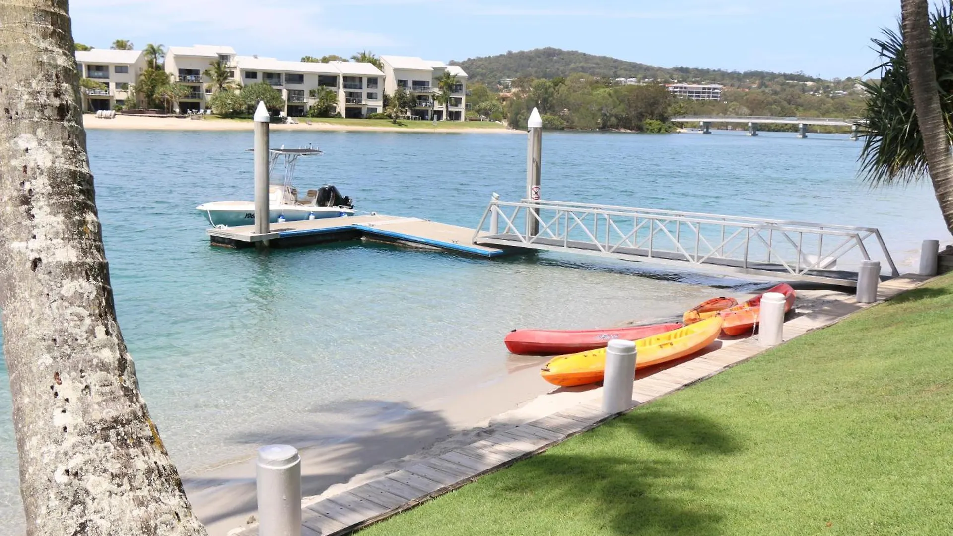 Noosa Pacific Resort ヌーサヴィル 4*,  オーストラリア